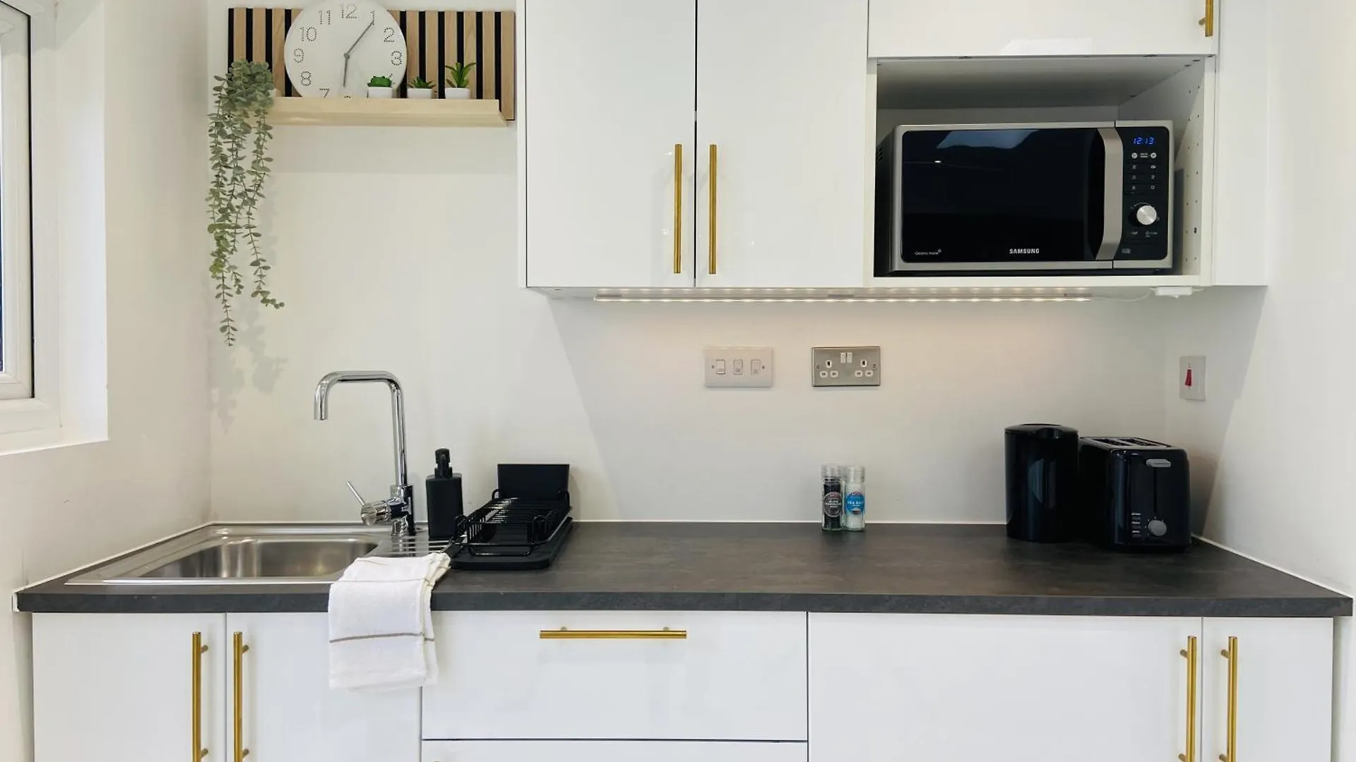 アパート Luxury Garden Suite In Dagenham - Free Parking