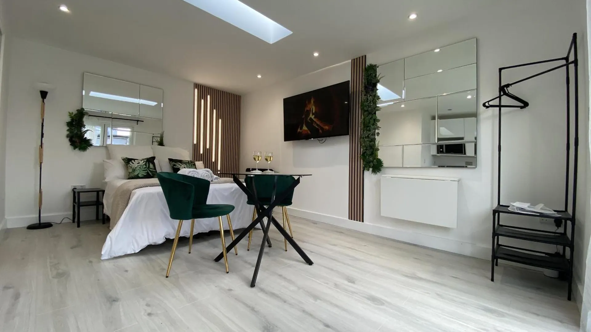 Luxury Garden Suite In Dagenham - Free Parking 0*,  英国
